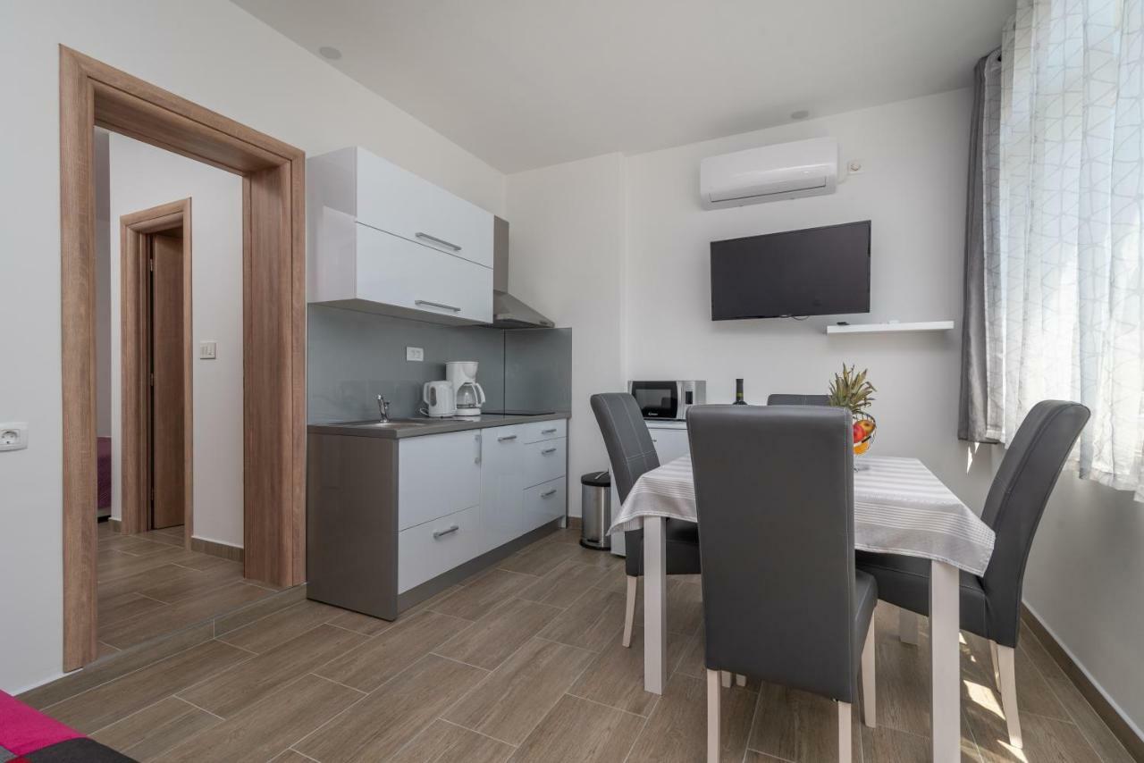 Apartman Niksi トロギール エクステリア 写真