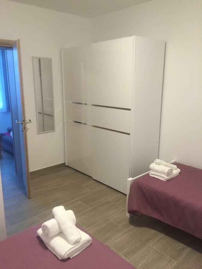 Apartman Niksi トロギール エクステリア 写真